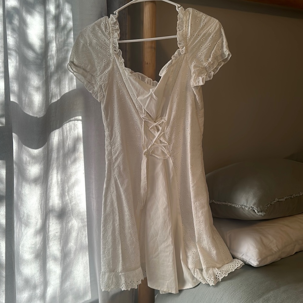 BlushMark (Replica of Daisy TV Broderie DayDress)